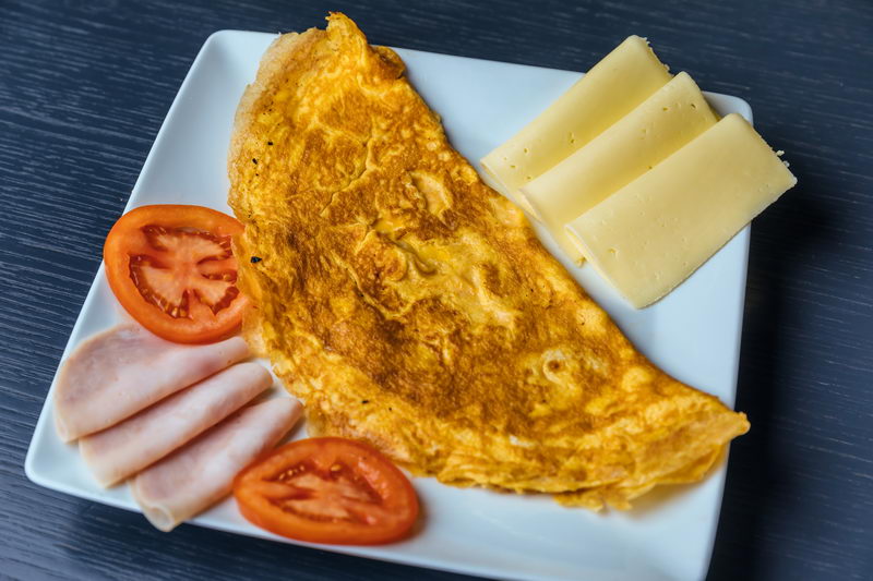  Omlet sa šunkom 
